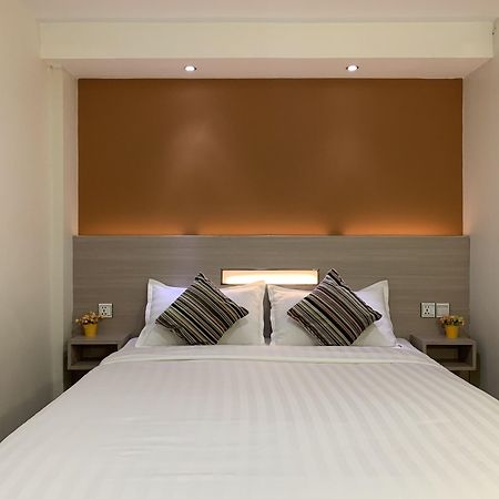 The Vibe Inn Yangon Luaran gambar