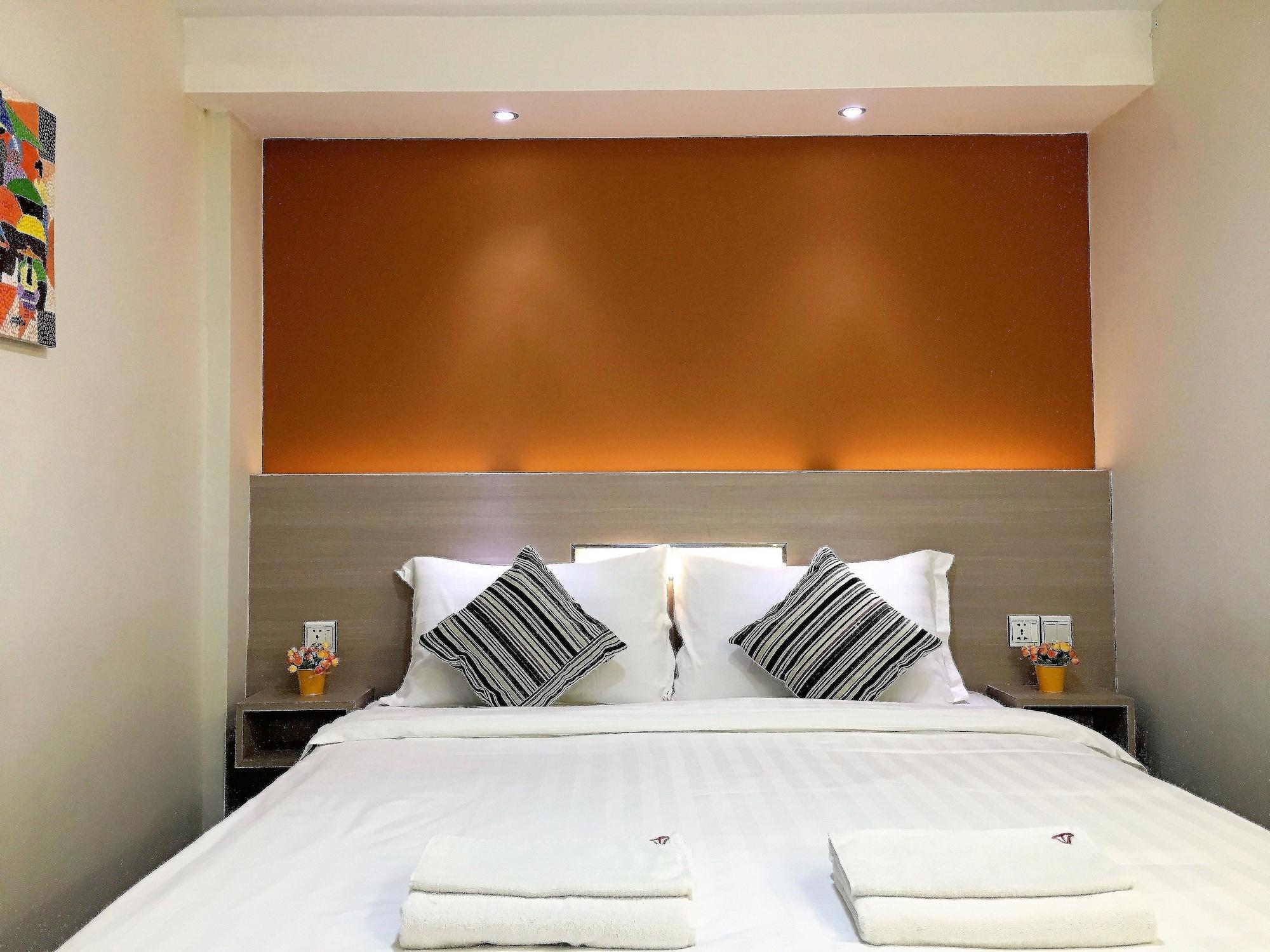 The Vibe Inn Yangon Luaran gambar