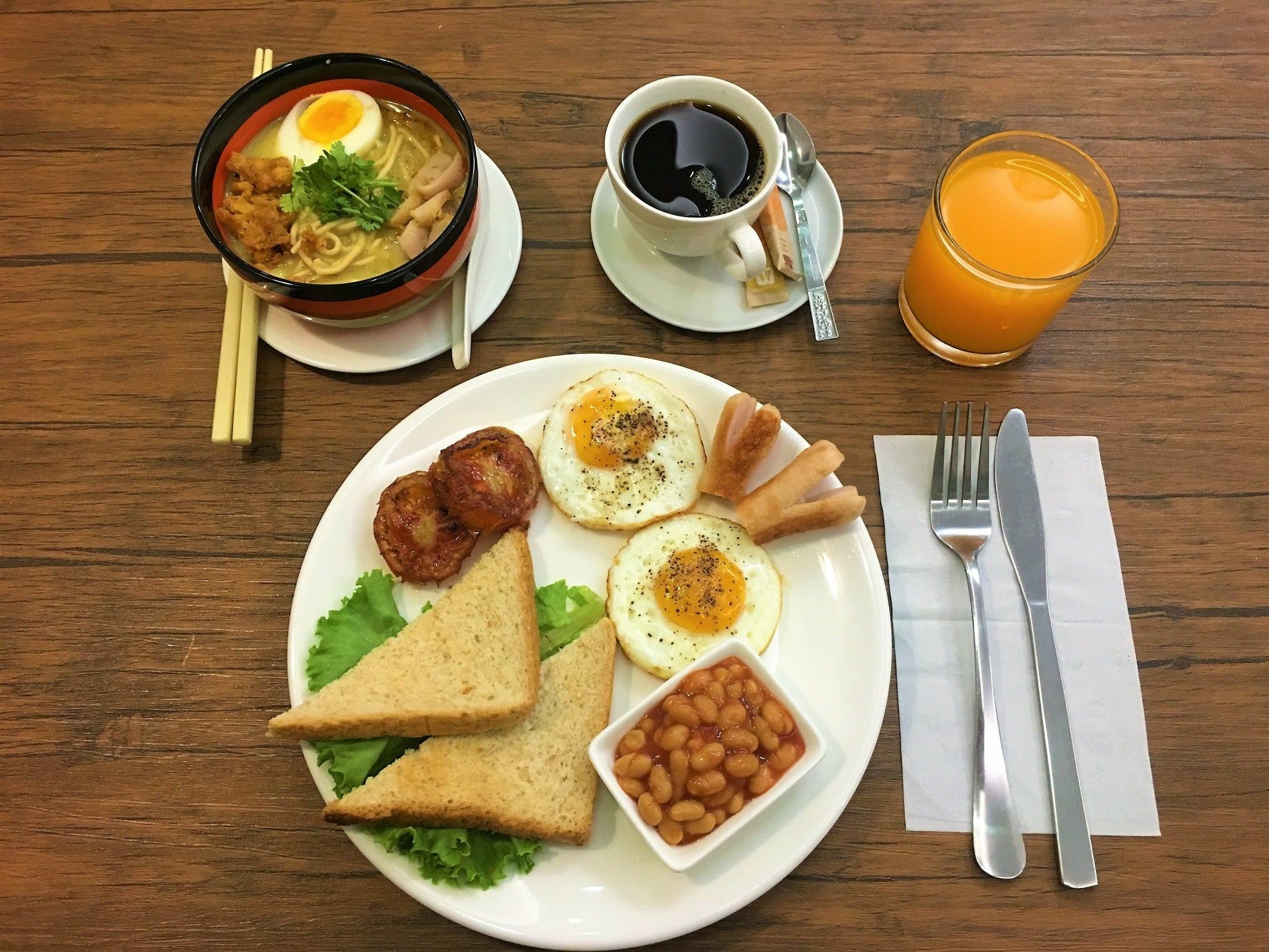 The Vibe Inn Yangon Luaran gambar