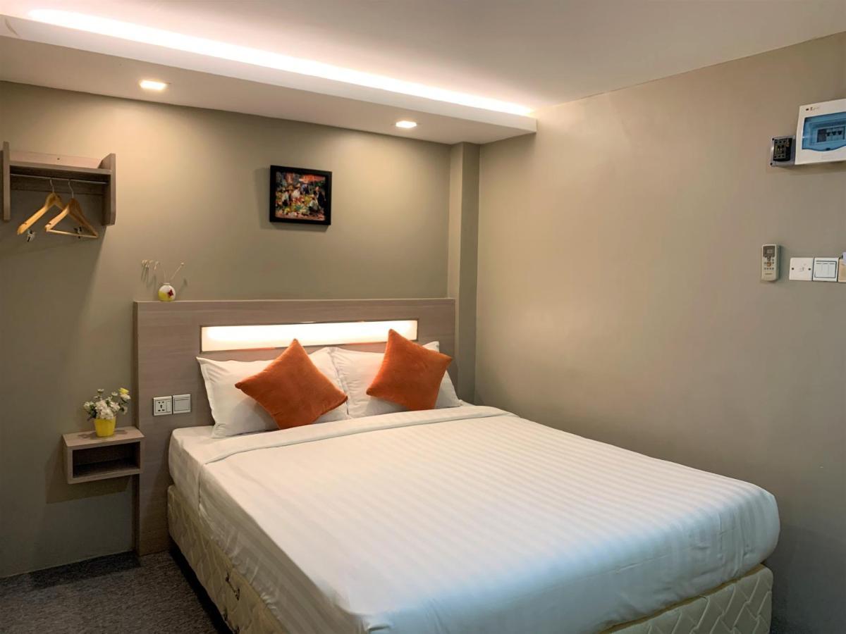 The Vibe Inn Yangon Luaran gambar