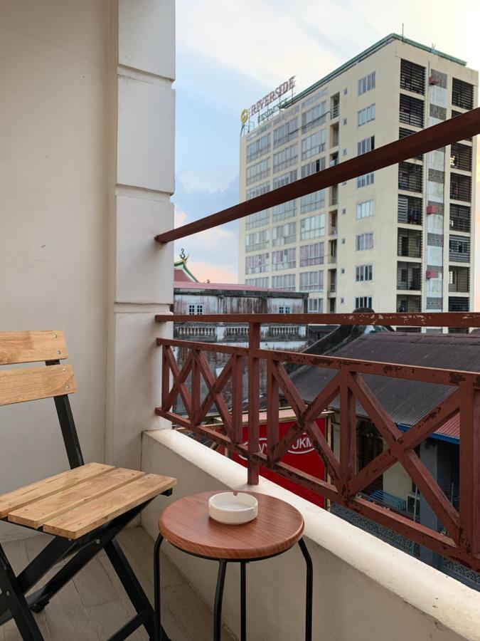 The Vibe Inn Yangon Luaran gambar
